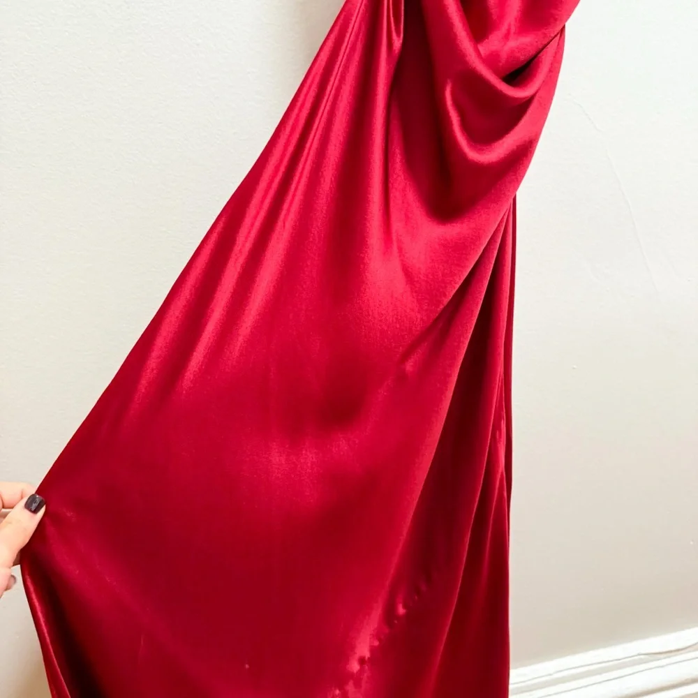 Reformation Cassette high neck cowl silk red dress sangre red NWT Size 6 formal - Picture 6 of 16